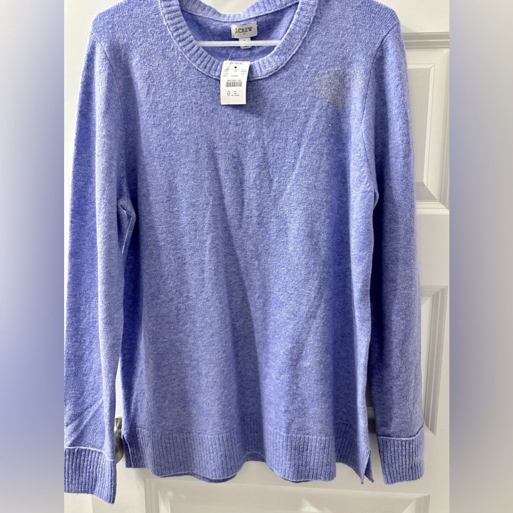 J Crew, crew neck lilic sweater. Size large. Never worn.